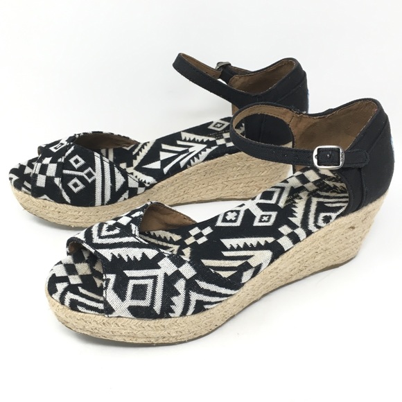 Toms Shoes - TOMS | Aztec open toe espadrille platform sandals